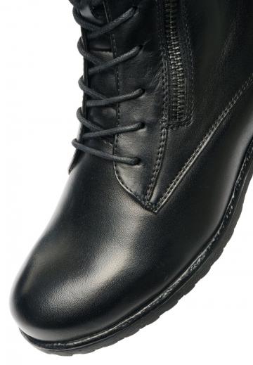 Зимние ботинки