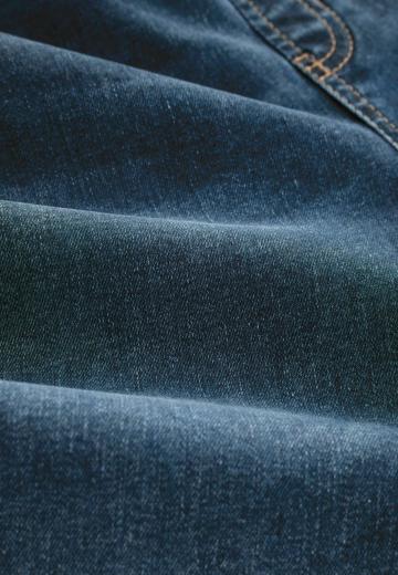 Клешеные джинсы