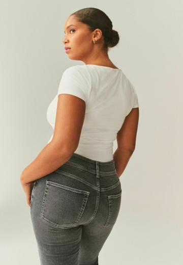 Клешеные джинсы