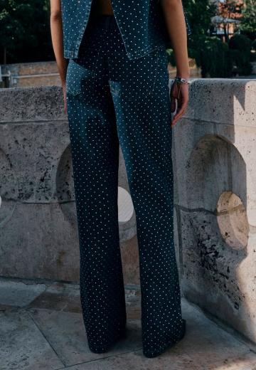 Клешеные джинсы