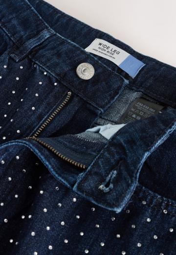 Клешеные джинсы