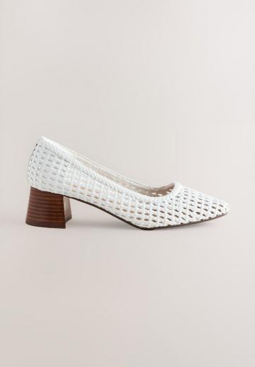 Туфли с высоким носом