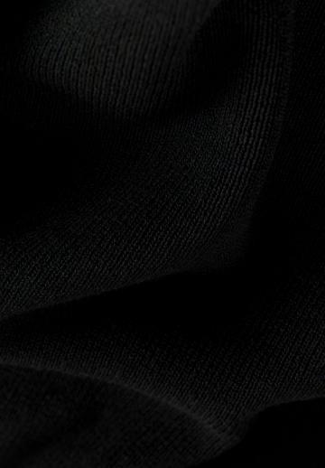 Вязаное платье