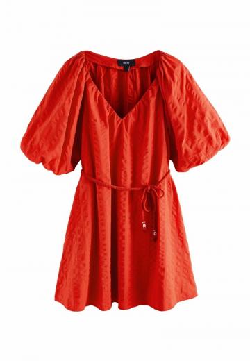 Короткое платье