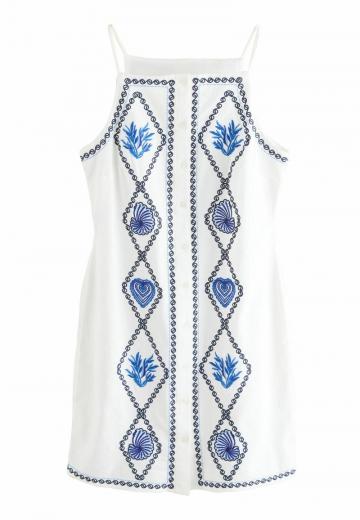 Короткое платье