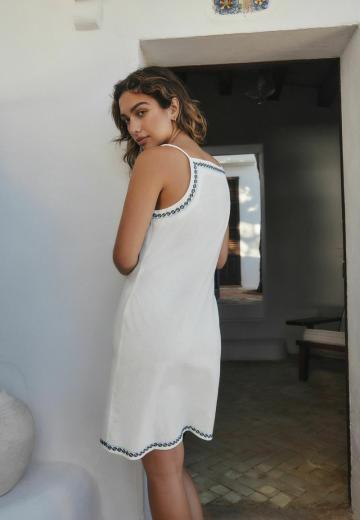 Короткое платье