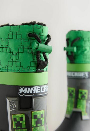 Резиновые сапоги