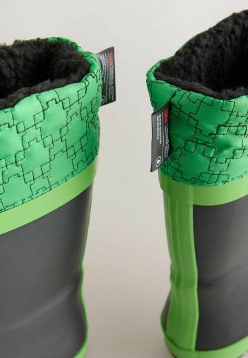 Резиновые сапоги