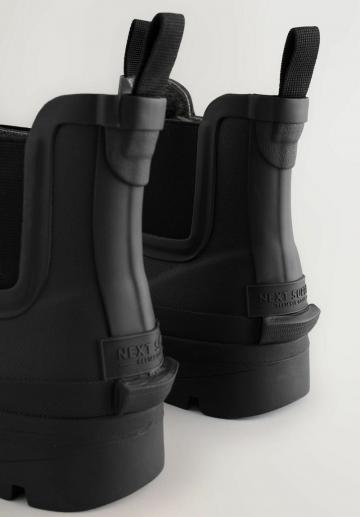 Резиновые сапоги