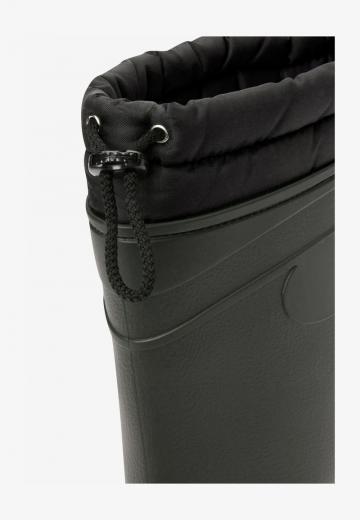 Резиновые сапоги