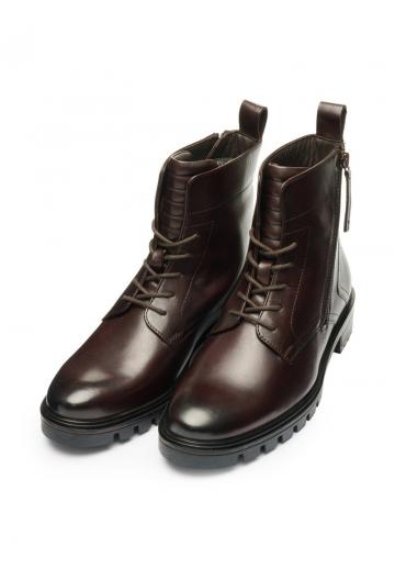 Ботинки на шнуровке