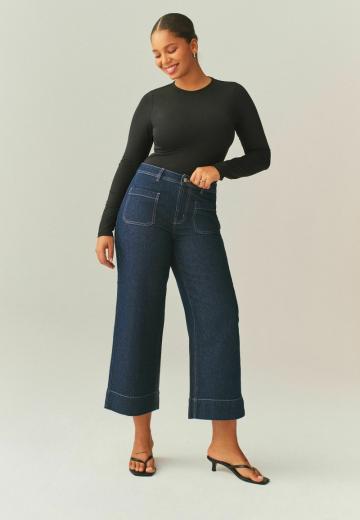 Короткие джинсы