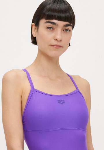 Слитный купальник