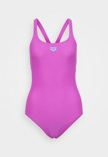 Слитный купальник