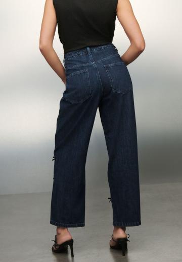 Прямые джинсы