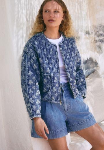 Джинсовая жилетка