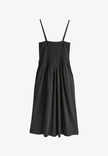 Платье без бретелек