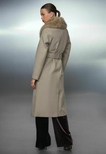 Шерстяное пальто