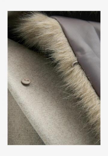 Шерстяное пальто