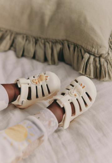 Детская обувь