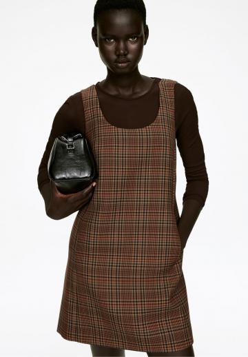 Короткое платье