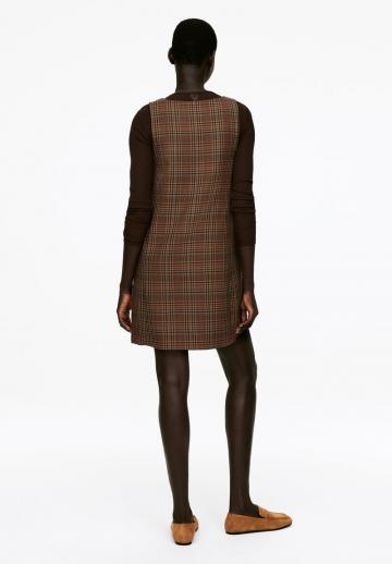 Короткое платье