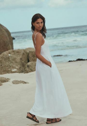 Платье без бретелек