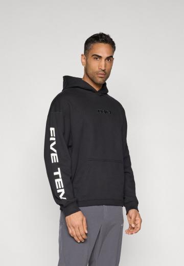 Спортивная толстовка