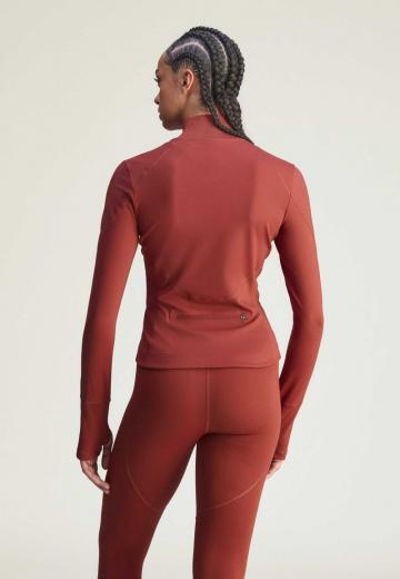 Спортивная куртка