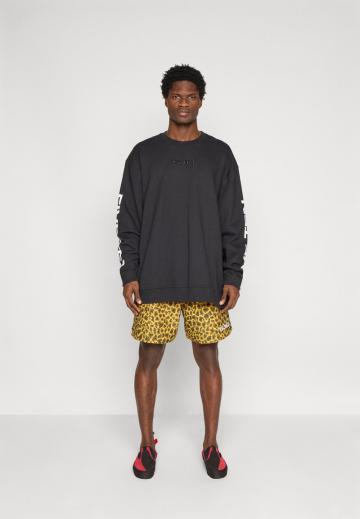 Спортивная толстовка