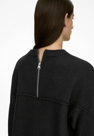 Вязаное платье