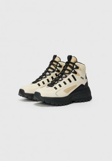 Высокие кеды