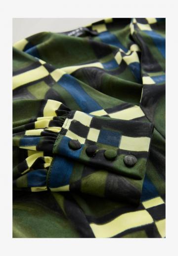 Короткое платье