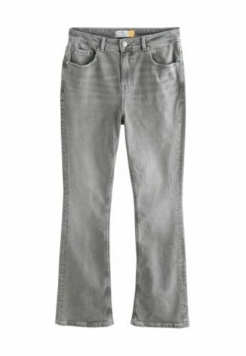 Клешеные брюки