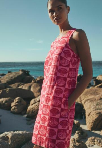 Короткое платье