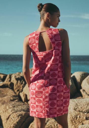 Короткое платье