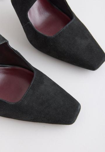 Туфли с ремешком