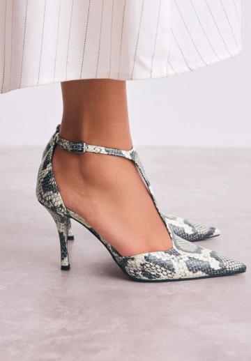 Туфли с ремешком