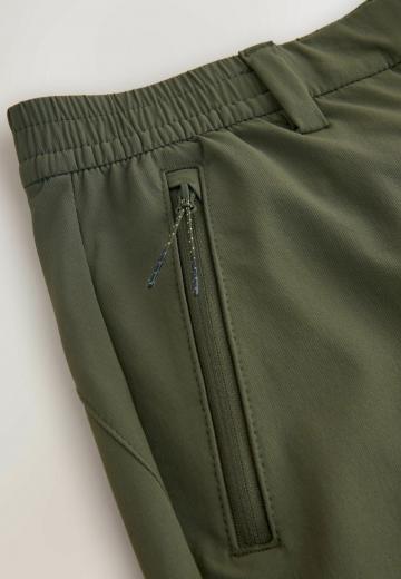 Брюки с накладными карманами