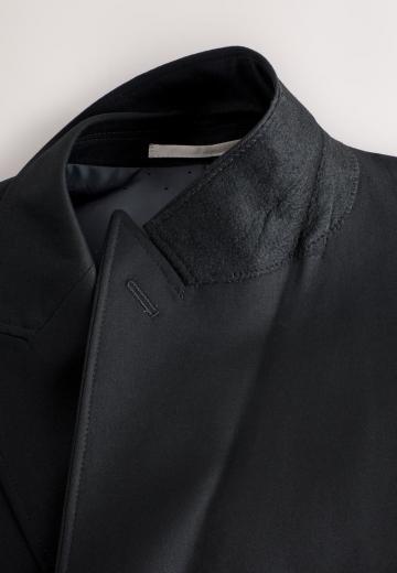 Короткое пальто