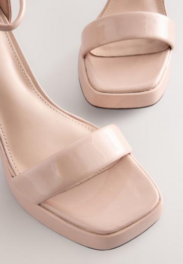 Босоножки на платформе