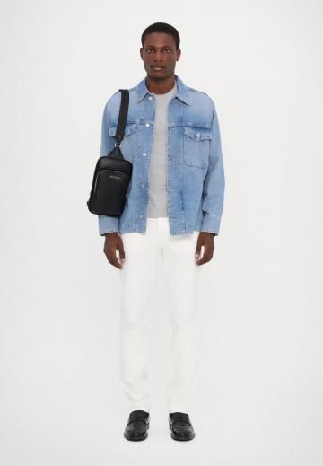 Узкие джинсы