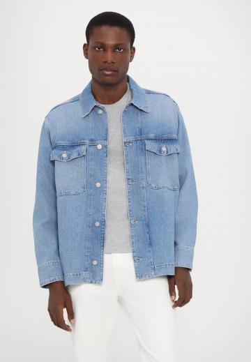 Узкие джинсы