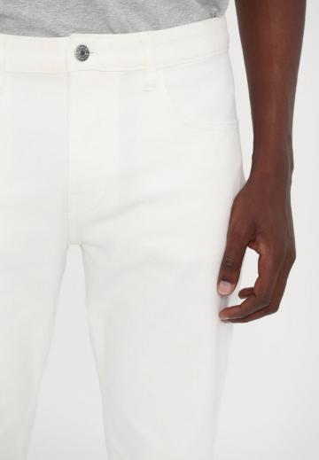 Узкие джинсы