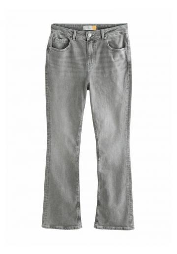 Клешеные брюки