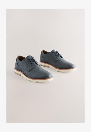 Ботинки на шнуровке