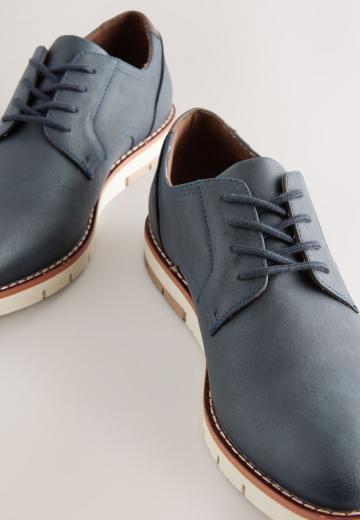 Ботинки на шнуровке