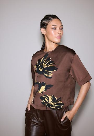 Атласная блузка