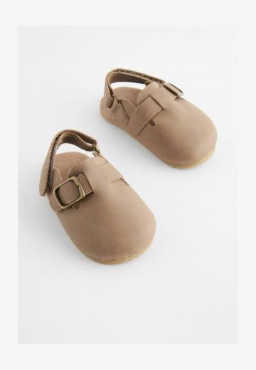 Детская обувь