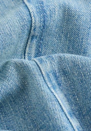 Джинсовая жилетка